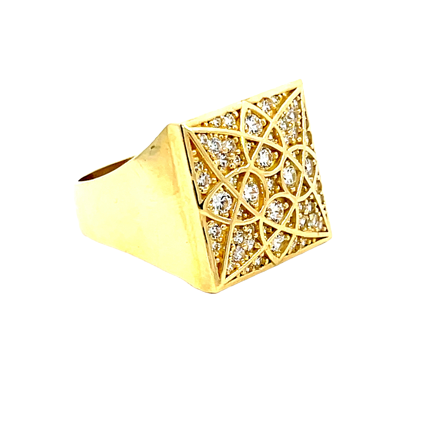 Elegant Gold Star Pattern Ring